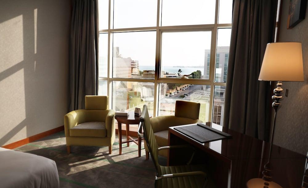Vivid Hotel, A Member Of Radisson Individuals Hotel 5*