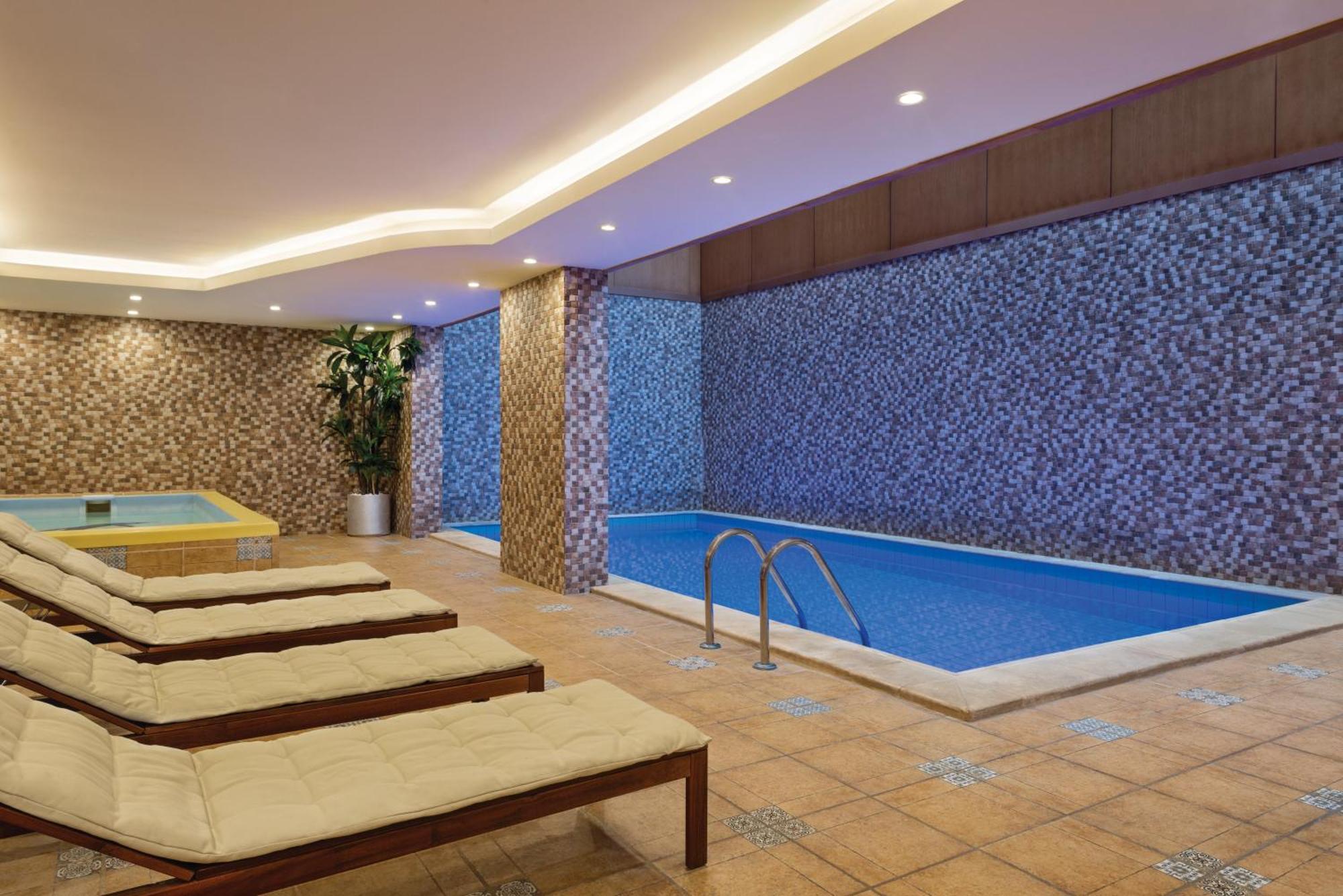 Vivid Hotel, A Member Of Radisson Individuals 5*